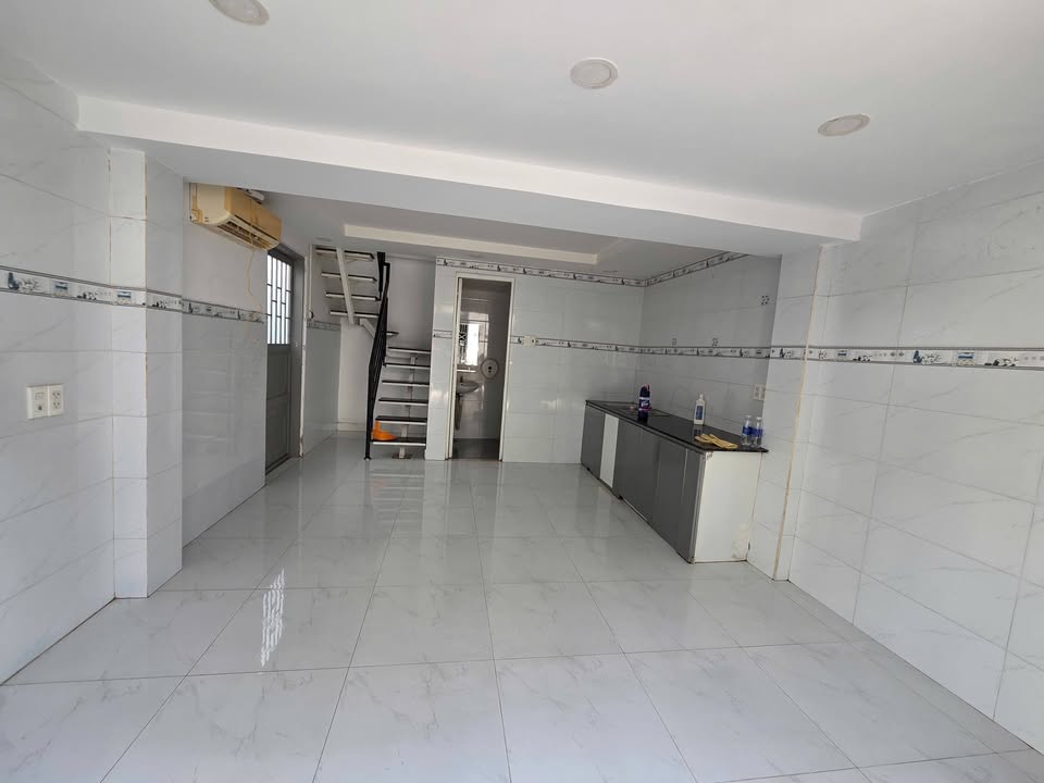 Nhà thuê hẻm 4m Trần Xuân Soạn Quận 7 giá 6 triệu - Khu vực không ngập nước!