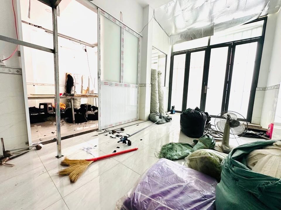 Nhà đẹp Chiến Lược, Quận Bình Tân 63.1m² giá 5.3 tỷ - Ô tô vào tận nhà!