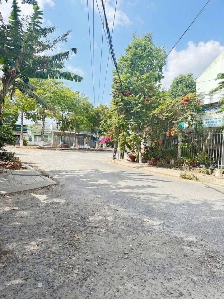 Đất nền đẹp tại Phường 8, Vĩnh Long 210m² giá 3.57 tỷ - Đầu tư sinh lời hấp dẫn!