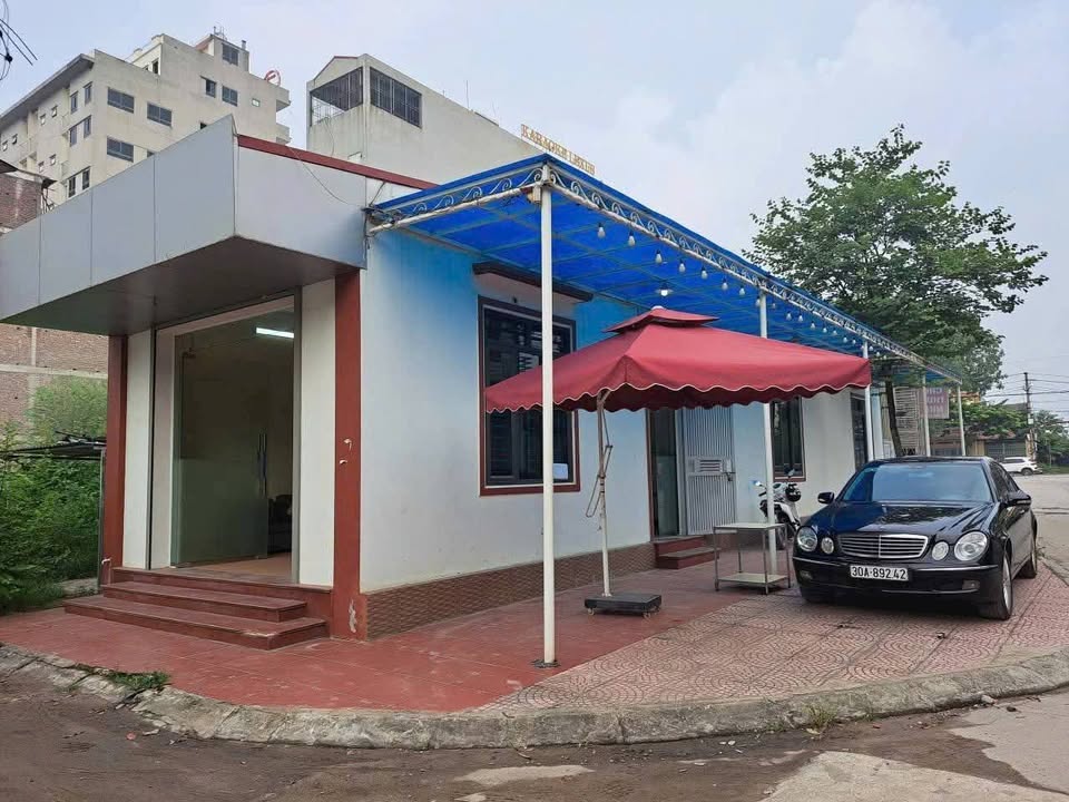 Nhà cho thuê góc khu đất dịch vụ Quang Châu, Tân Yên, Bắc Giang - Vừa ở vừa làm văn phòng!