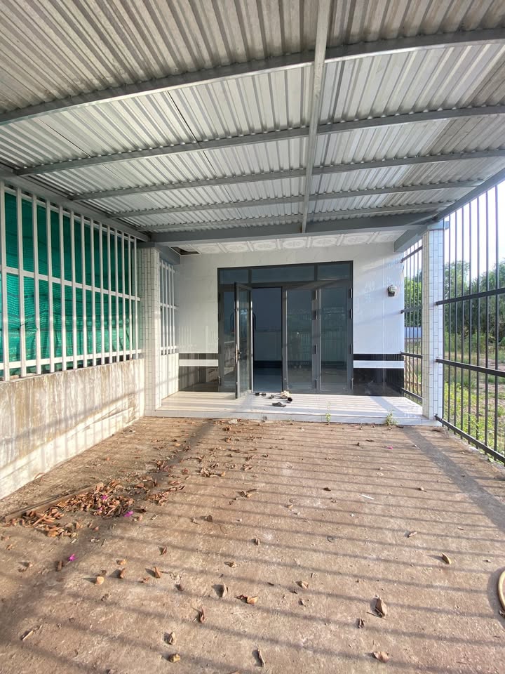 Nhà gác lững mới 100% tại Khóm 8, Phường 5, TP Bạc Liêu 165m² giá 900 triệu - Cần bán gấp!