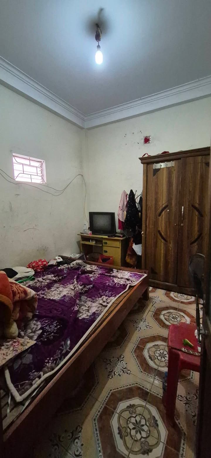 Phòng trọ tại 863/46 Nguyễn Khoái, Lĩnh Nam, 20m² chỉ 2.2 triệu - Dọn vào ở ngay!