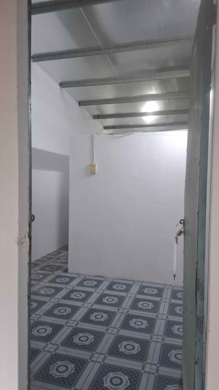 Phòng cho thuê tại Đê Trường Long, Cần Giuộc - Không gian thoáng mát và yên tĩnh