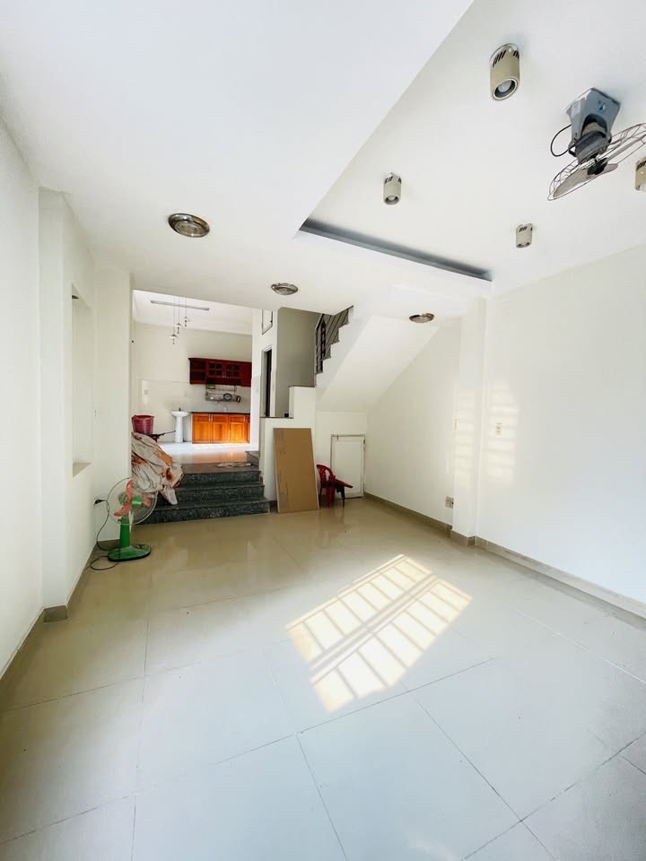 Nhà hẻm xe hơi Hiệp Bình Chánh 52m² giá 5.1 tỷ - Sổ hồng riêng chính chủ!