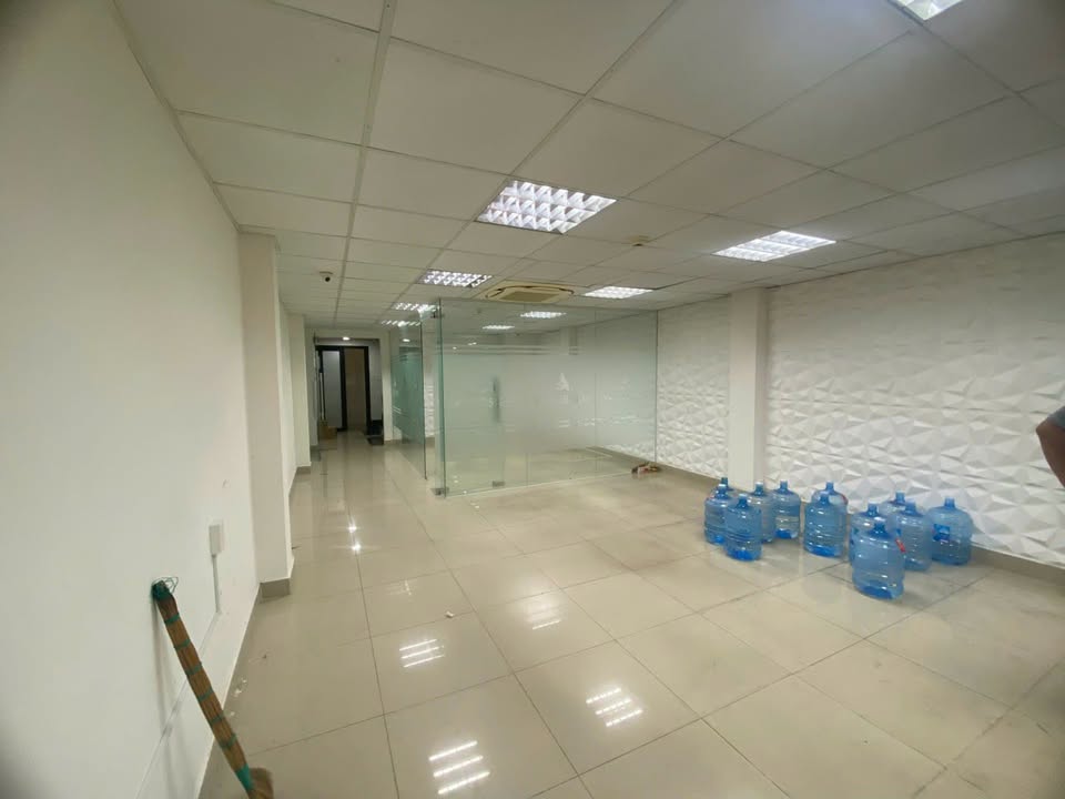 Cho thuê văn phòng Vũ Tông Phan, An Phú, Quận 2 - Giá 66 triệu/tháng, Thích hợp làm văn phòng đại diện!