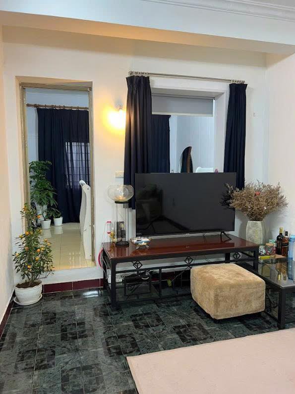 Căn hộ tập thể 60m² Hoàng Ngọc Phách giá 9.5 triệu - Full đồ, sẵn sàng ở ngay!