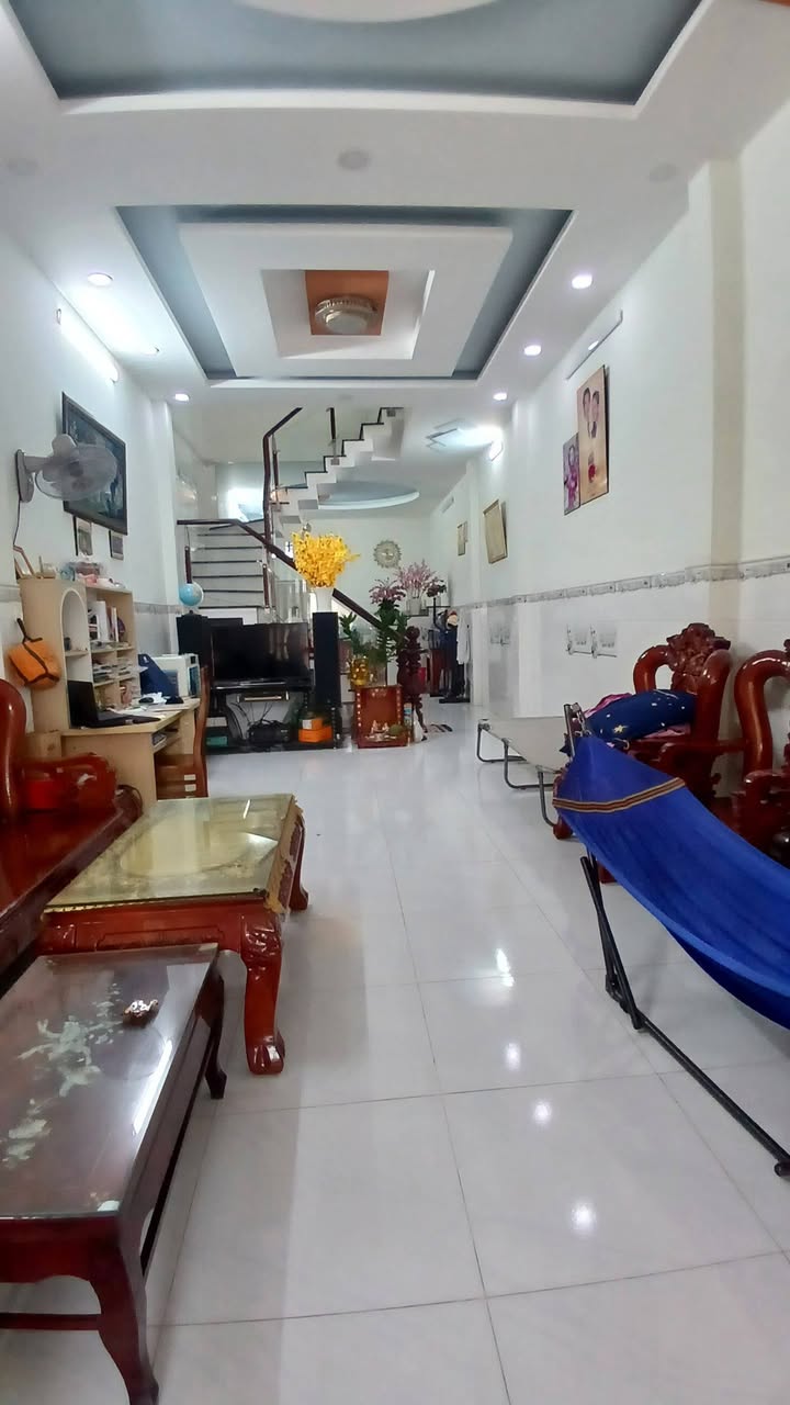 Nhà 2 tầng hẻm ô tô Tân Hiệp, Hóc Môn 88m² giá 3,9 tỷ - Sẵn sàng vào ở ngay!