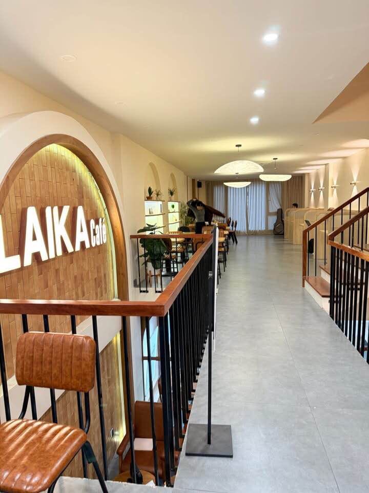 Mặt phố Chùa Láng 120m² giá 100 tỷ - Kinh doanh đỉnh cao, cực hiếm!