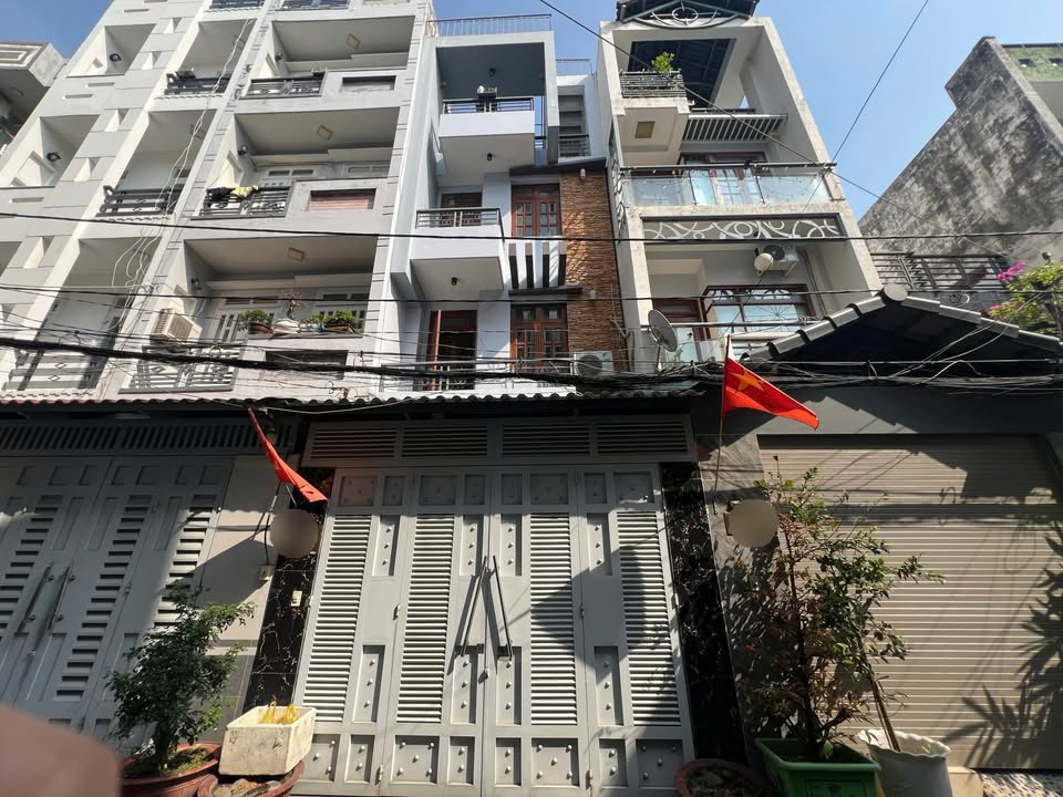 Nhà 4 tầng đường Lê Văn Thọ, quận Gò Vấp 200m² chỉ 8.4 tỷ - Sổ đẹp, hẻm xe hơi
