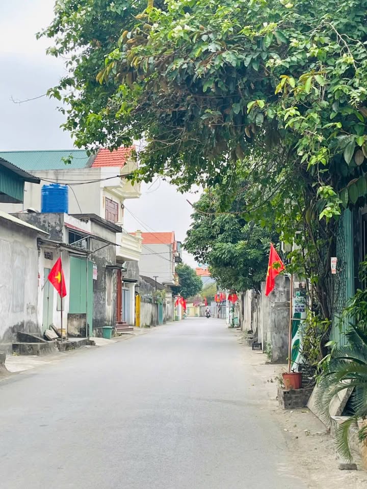 Nhà mặt tiền đường trục chính Ninh Tiến 83m² giá 4 tỷ - Đầu tư kinh doanh sinh lời!