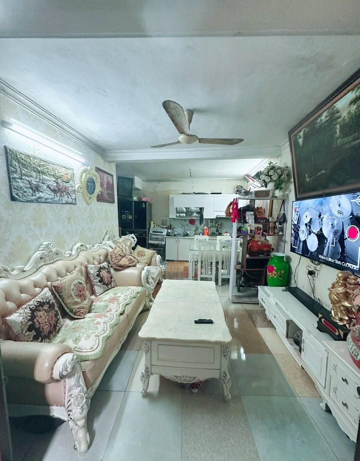 Nhà riêng cho thuê 4 tầng tại Lĩnh Nam 35m² - Giá chỉ 7 triệu/tháng!