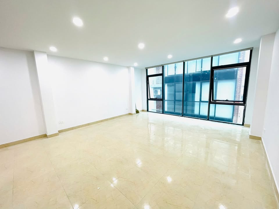 Văn phòng cho thuê tại Ngõ 88 Trung Kính, Cầu Giấy 90m² giá 17 triệu - Đường ô tô đỗ cửa!