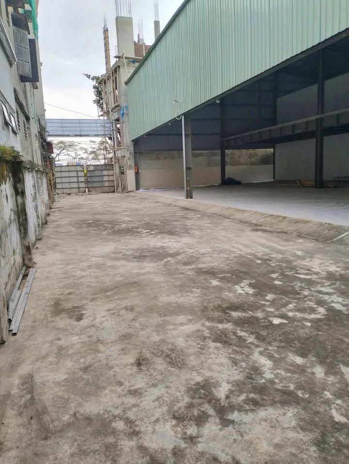 Kho cho thuê Trần Nhân Tông 1500m² giá 90 triệu - Xe container vào tận cửa!