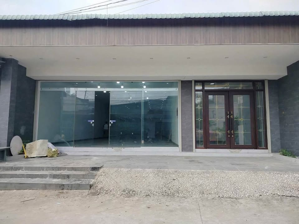 Nhà ở kết hợp kho và mặt bằng kinh doanh tại Dĩ An, 260m² - Chính chủ bán gấp!