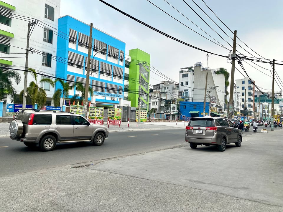 Nhà bán Quận 3, Cách Mạng Tháng Tám 47m² giá 5.6 tỷ - Đầu tư sinh lời ngay!