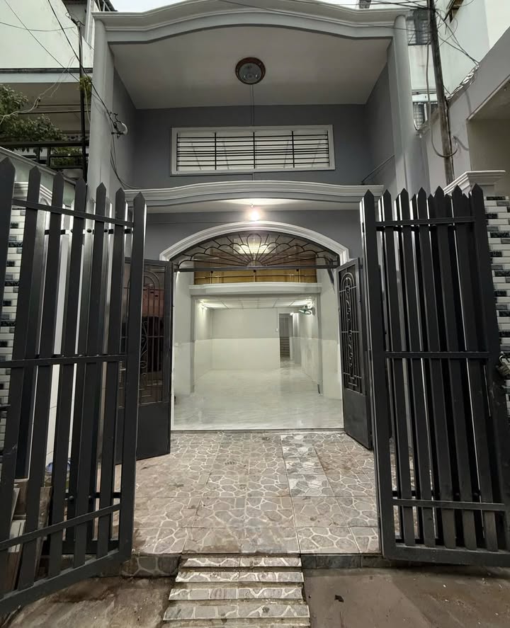 Nhà phố Lê Văn Quới, quận Bình Tân, 64m² giá chỉ 5 tỷ - Ô tô vào tận nhà!