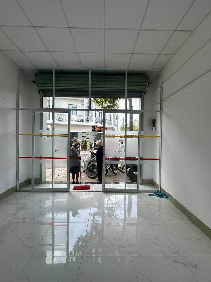 Nhà mặt tiền cho thuê đường Mậu Thân 2 nối dài, Vĩnh Long - Giá thuê chỉ 5 triệu!