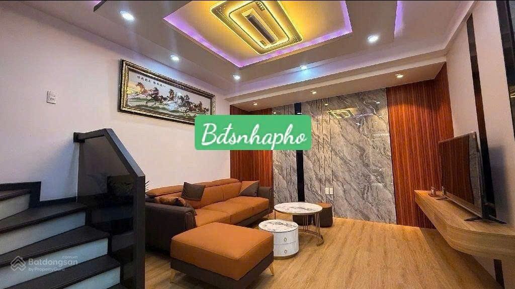 Nhà 3 tầng tại Triệu Nữ Vương, Hải Châu 70m² - Full nội thất, vào ở ngay!