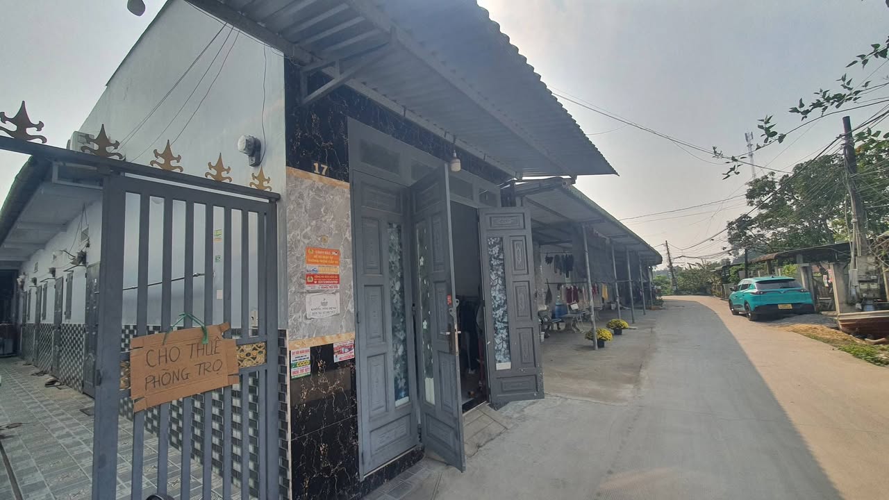 Dãy trọ 10 phòng tại Đức Hòa Hạ 205m² giá 4.2 tỷ - Đầu tư sinh lời ngay!