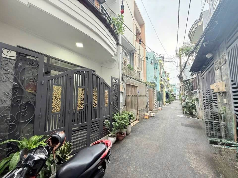 Nhà phố Gò Vấp 44m² giá 3.8 tỷ - Nhà mới, sổ hồng chính chủ!