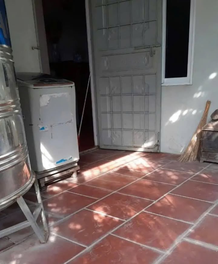 Nhà mặt phố Hoàng Công Chất, Phú Diễn 42m² giá 20 triệu - Vị trí kinh doanh sầm uất!