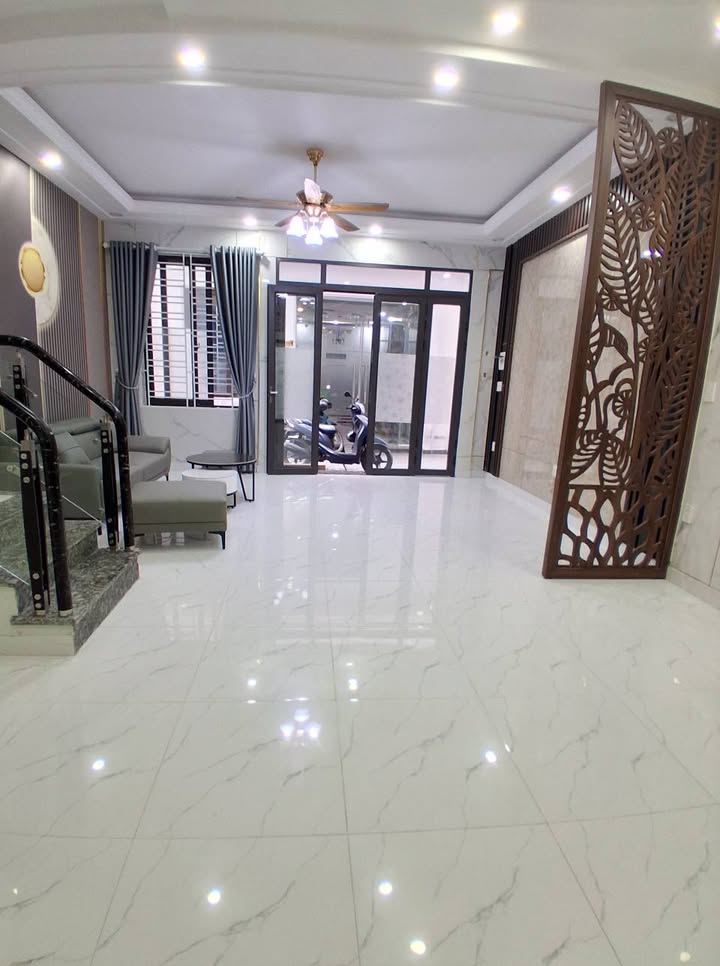 Nhà phố 229 Miếu Hai Xã, 154m² giá 2.195 tỷ - Sẵn sàng vào ở ngay!