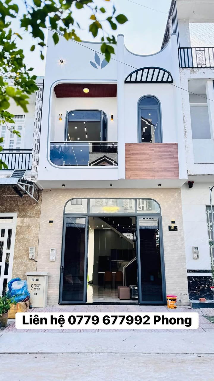 Nhà 1 trệt 1 lầu 65m² giá 4.35 tỷ - Thiết kế hiện đại, full nội thất!