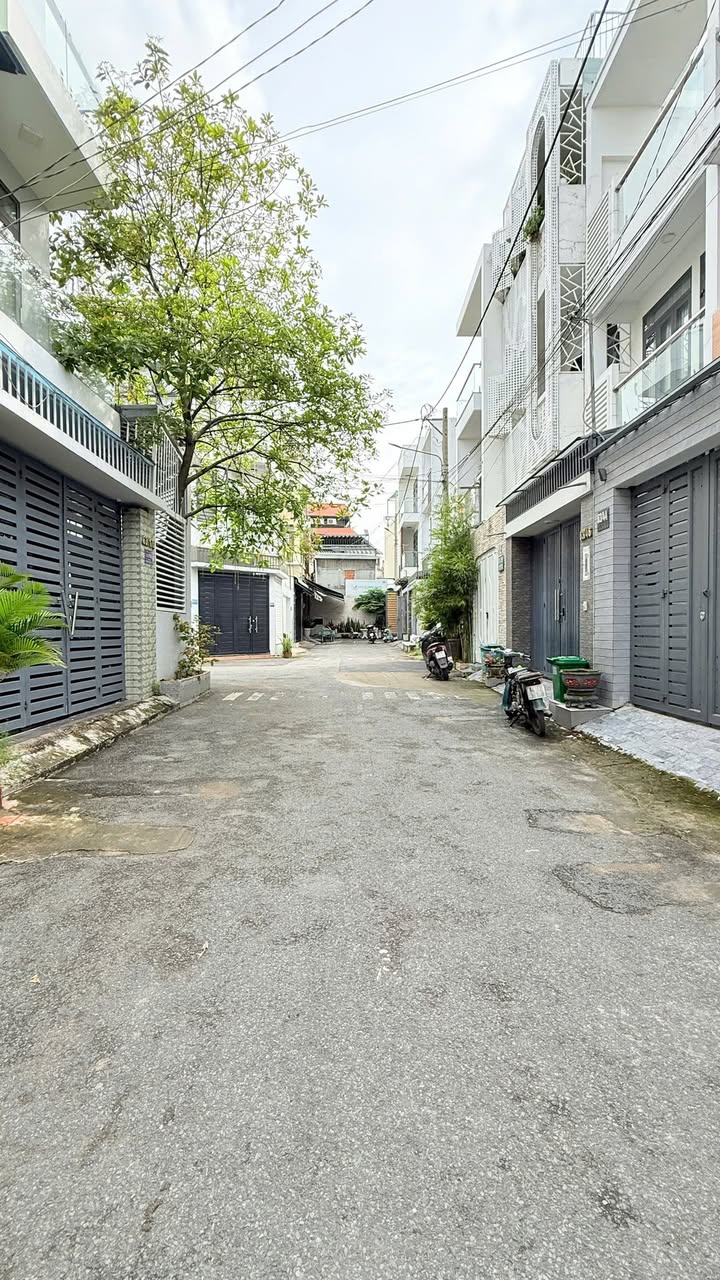 Đất KDC Apec Thủ Đức 69m² giá 6.8 tỷ - Dân trí cao, an ninh tuyệt đối!