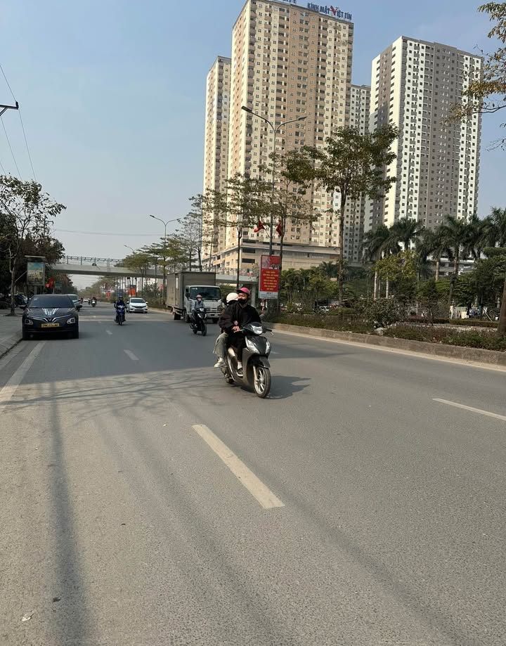 Nhà 5 tầng tại Lai Xá, Kim Chung, Hoài Đức - 45m² giá chỉ 7 tỷ - Thiết kế hiện đại, nội thất đầy đủ!