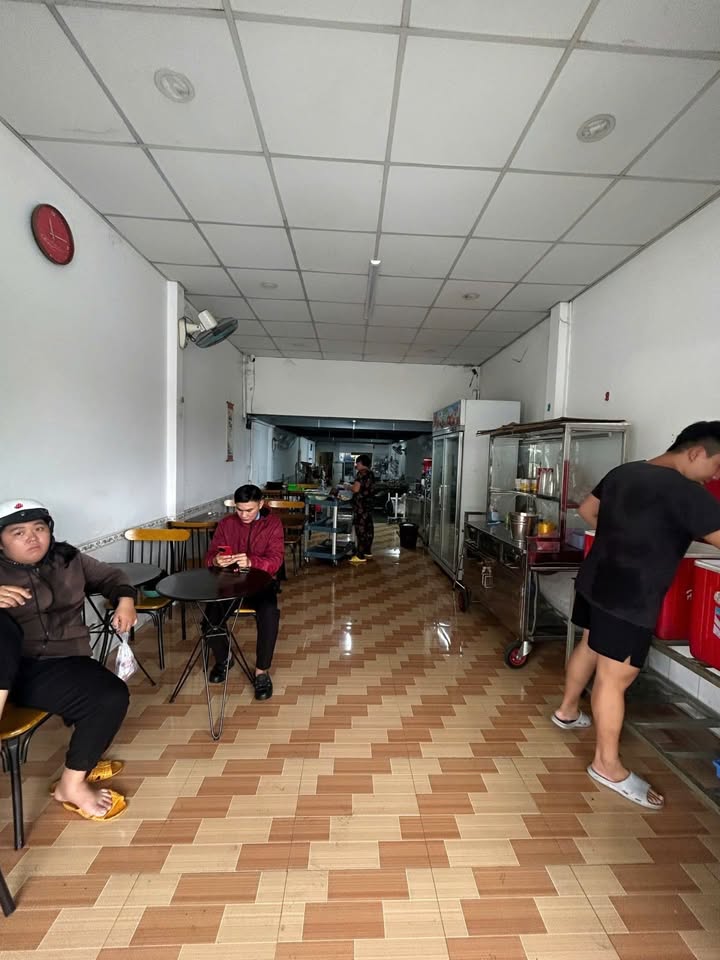 Nhà mặt tiền Nguyễn Hữu Trí, 186m² giá 10.5 tỷ - Chính chủ bán gấp!