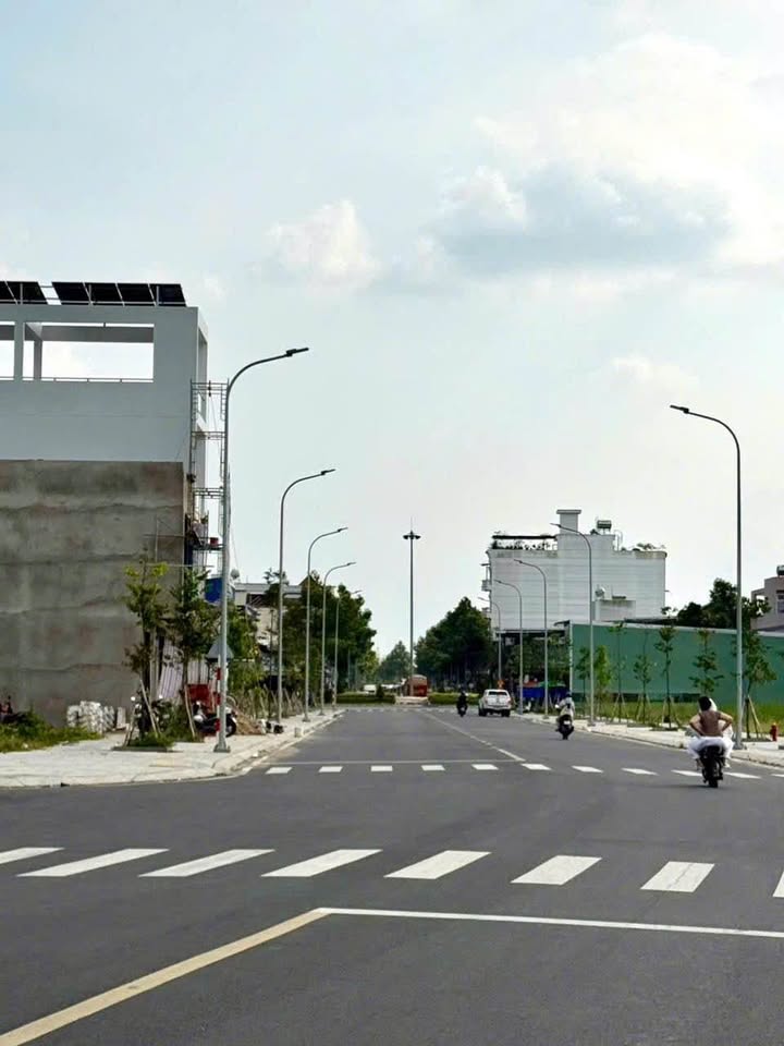 Đất nền mặt tiền đường D7, Mỹ Tho 100m² giá 3.9 tỷ - Cơ hội đầu tư hiếm có!