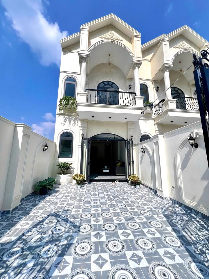 Nhà bán tại Phường Mỹ Phú, TP Cao Lãnh - 105m² giá 2.95 tỷ - Khu vực sầm uất, an ninh!