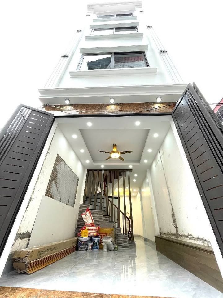 Nhà đẹp 148m² tại Đông Mỹ, Thanh Trì - Giá 5.9 tỷ - Tiện ích ngập tràn!