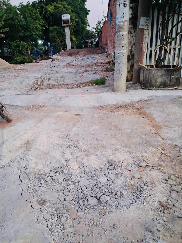 Đất thổ cư mặt tiền đường Bời Lời, 4200m² giá 500 triệu - Cơ hội đầu tư hấp dẫn!