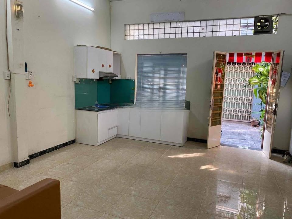 Nhà cho thuê tại đường Bình Thới, Quận 11 - 30m² giá 8.8 triệu, sẵn sàng vào ở!