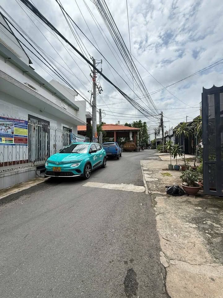 Nhà bán 1 trệt 2 lầu mặt tiền đường Phạm Văn Thuận 152m² - Giá chỉ 6 tỷ