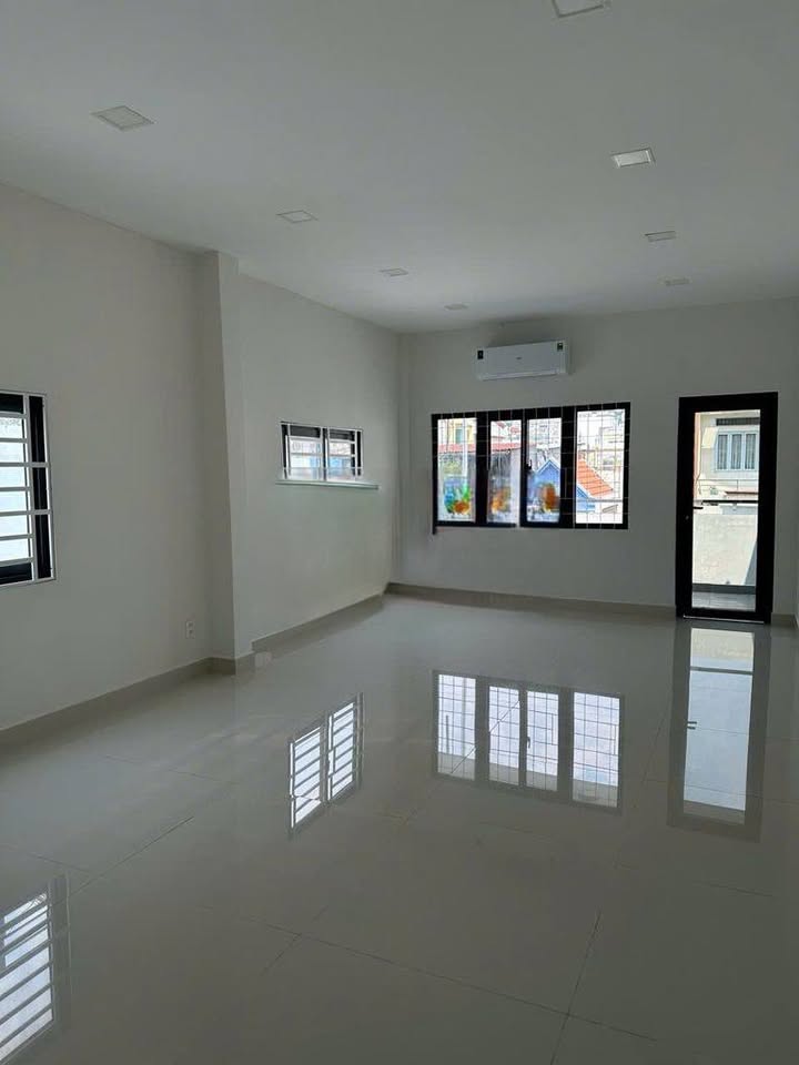 Mặt bằng kinh doanh cho thuê Nguyễn Đình Chiểu, Quận 3, 32m² - Giá chỉ 20 triệu/tháng!
