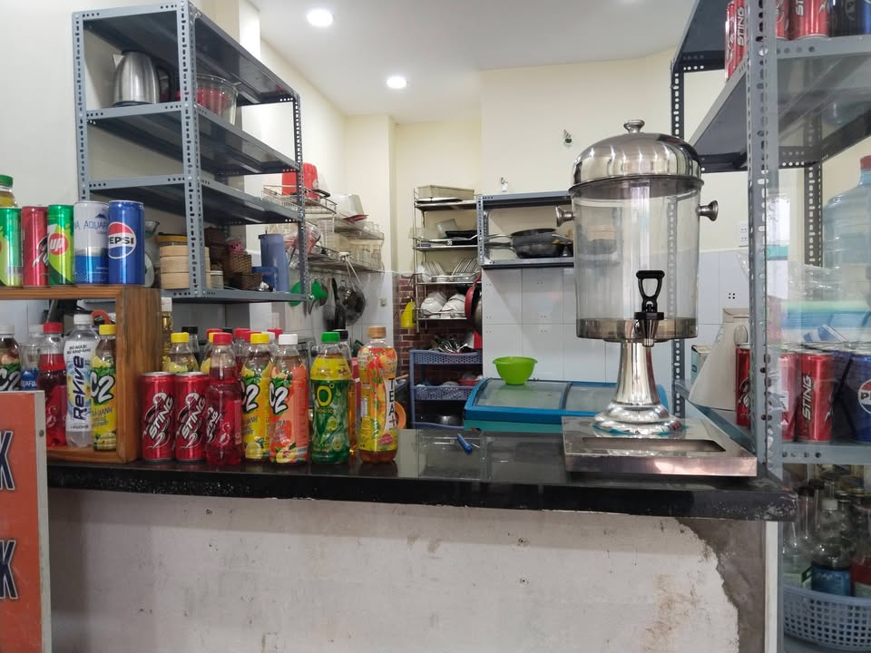 Mặt bằng kinh doanh Nguyễn Thượng Hiền Quận 10 96m² giá 25 triệu - Sẵn sàng hoạt động ngay!