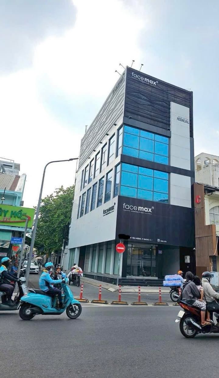 Cho thuê tòa nhà siêu VIP tại Đinh Tiên Hoàng, Quận 1 - Phù hợp kinh doanh đa ngành!