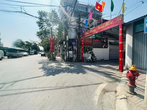 Nhà phố Thạch Cầu 32m² giá 2.69 tỷ - Sổ đỏ chính chủ, ô tô đỗ gần nhà!