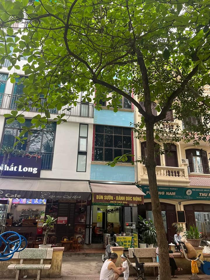 Nhà mặt ngõ thông Phương Mai 52m² giá 9.9 tỷ - Kinh doanh đỉnh cao!
