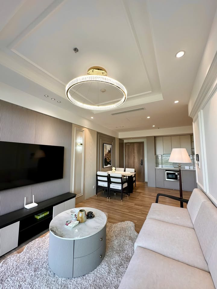 Căn hộ 2PN Landmark Ecopark, 73m² - Full nội thất, view Hồ Thiên Nga đẹp tuyệt vời!