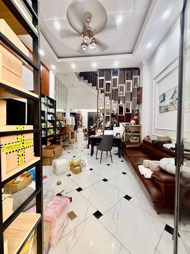 Nhà phố Võ Thị Sáu, Quận Hai Bà Trưng 63m² giá 11.95 tỷ - Thiết kế đẹp, sẵn ở ngay!