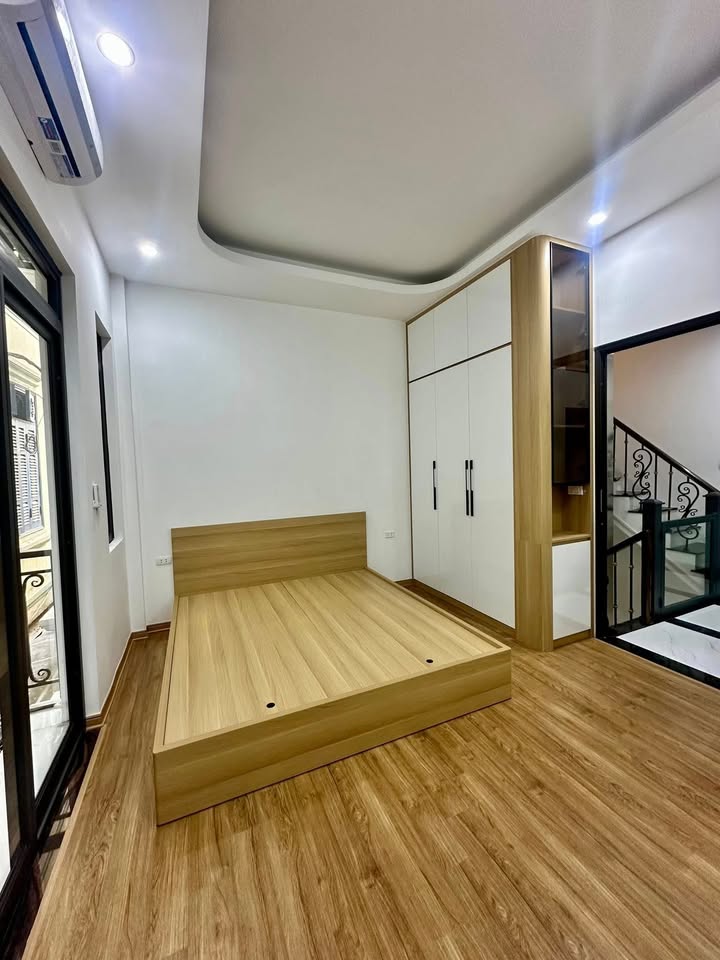 Nhà phố Phạm Văn Đồng, Bắc Từ Liêm 40m² giá 10 tỷ - Thiết kế hiện đại, đầy đủ tiện nghi!