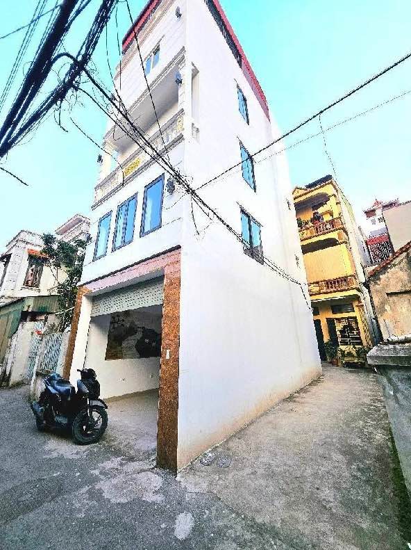 Nhà 4 tầng 1 tum Yên Mỹ, Thanh Trì 36m² giá 5 tỷ - Full nội thất, sẵn sàng vào ở!