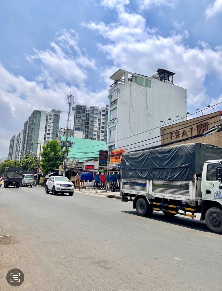 Mặt tiền kinh doanh Quận Tân Phú 98m² giá 7.644 tỷ - Đầu tư sinh lời cao!