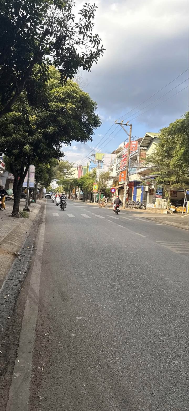 Nhà cấp 4 đường Thống Nhất, xã Phú Hội, 75m² giá 6.5 tỷ - Tiện ở và kinh doanh ngay!