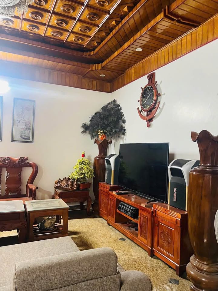 Bán villa 242m² tại Khu 3b, Hạ Long giá 6.5 tỷ - Sân đỗ ô tô tiện lợi!