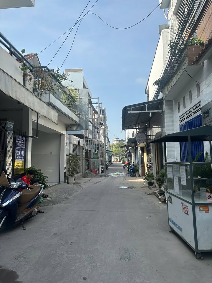 Nhà 1 trệt 1 lầu tại hẻm 11 Đa khoa trung W - 58m² giá 3.3 tỷ - Sổ hồng hoàn công