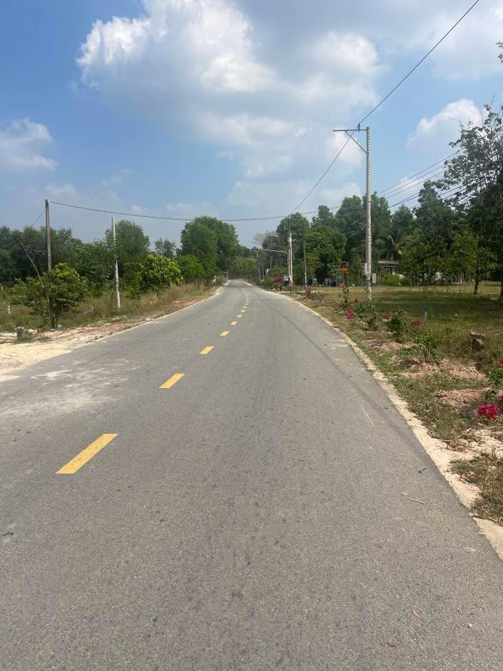 Đất nền Long Hòa, Huyện Dầu Tiếng 600m² giá 1 tỷ - Cơ hội đầu tư tuyệt vời!